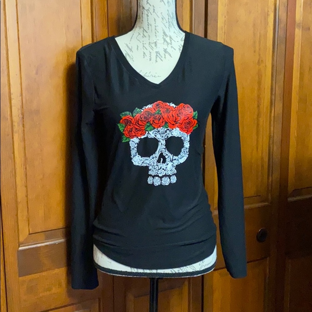 Black long sleeve Tee